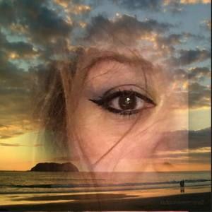 Meet your Posher, Adria